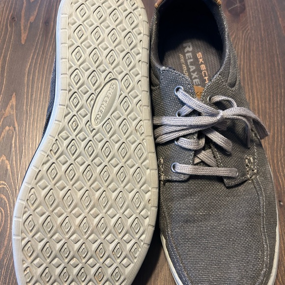 Men’s Skechers Casual Shoes, Size 11 - Picture 3 of 4
